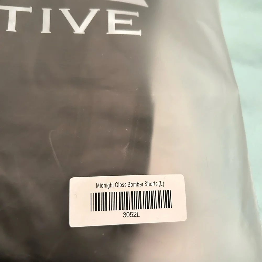 NWT ZYIA Active Shorts Midnight Black Gloss Bomber Nylon Lined Womens large - Picture 4 of 4